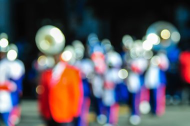 lise müzik grubu tuba çalan