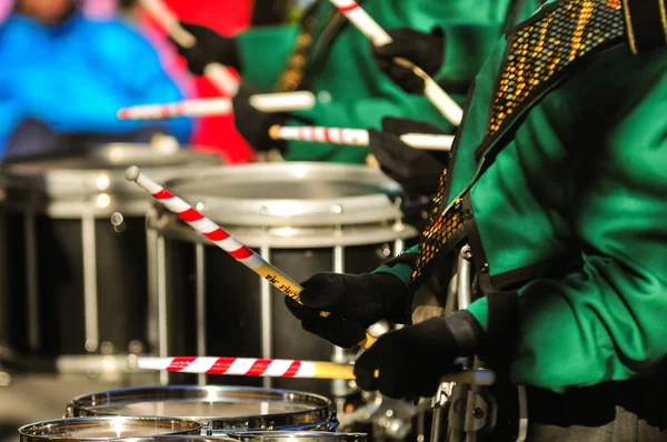 Drummer jongen met drummer stokken — Stockfoto