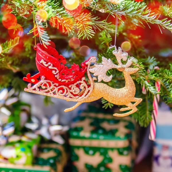 クリスマス ツリーの飾りや装飾品 — ストック写真