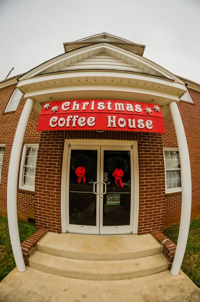 Willkommen im weihnachtlichen Kaffeehauseingang — Stockfoto