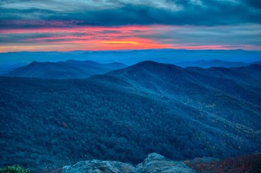 blue ridge Dağları üzerinde gün batımı görünümü