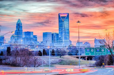 charlotte north carolina şehir sokaklarında