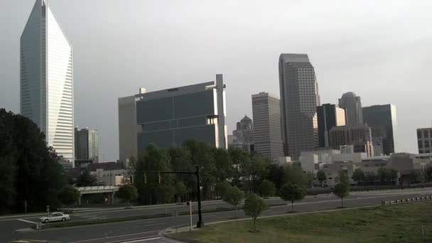 Morgon soluppgången i en stad av charlotte nc usa — Stockvideo