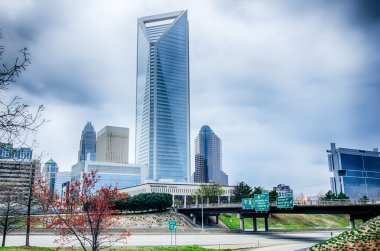 Sabahın erken saatlerinde Charlotte City 'nin üzerinde gökyüzü