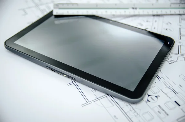 Tablet and architectural construction design document tools back — Stock Photo, Image