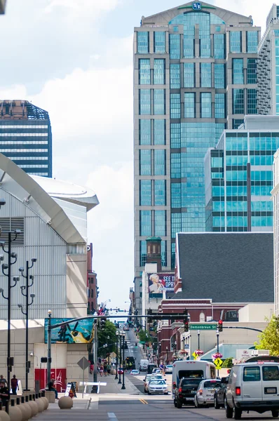 Nashville, Tennessee skyline centro da cidade e ruas — Fotografia de Stock