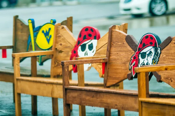 Wood carved pirate chairs — Stock Photo, Image