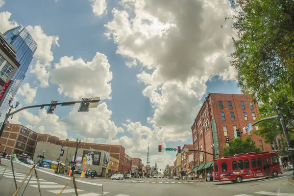 Nashville, Tennessee skyline centro y calles — Foto de Stock