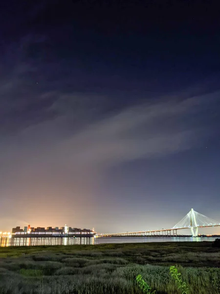 Arthur Ravenel Bridge Avond — Stockfoto