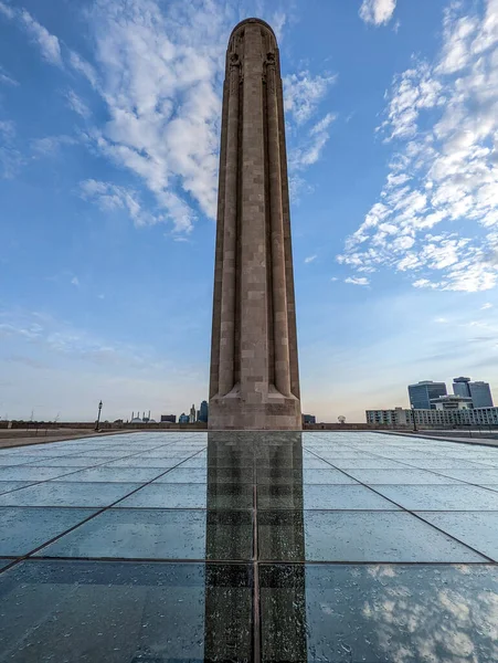 Kansas Stad Wwi Gedenkteken Overdag — Stockfoto