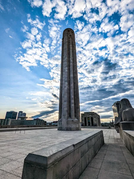 Kansas Stad Wwi Gedenkteken Overdag — Stockfoto