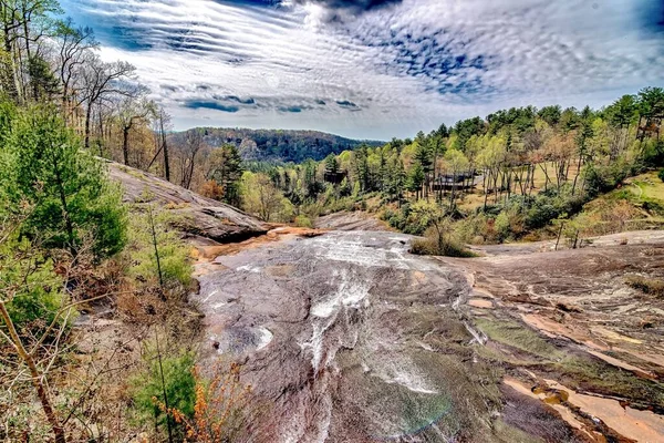 北卡罗丽娜瀑布上美丽的自然景观 — 图库照片