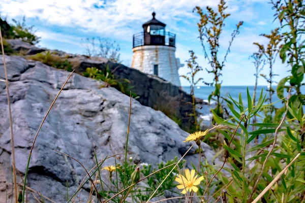 Szenische Ansicht Des Weißen Castle Hill Leuchtturms Newport Rhode Island — Stockfoto