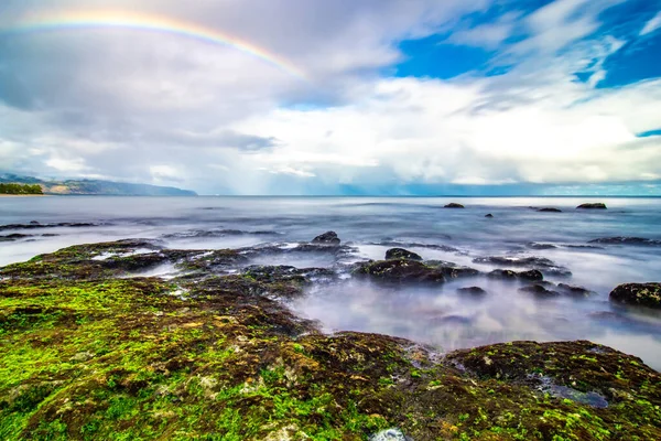 Rainbow Ove Beach Laniakea North Shore Oahu — Fotografia de Stock