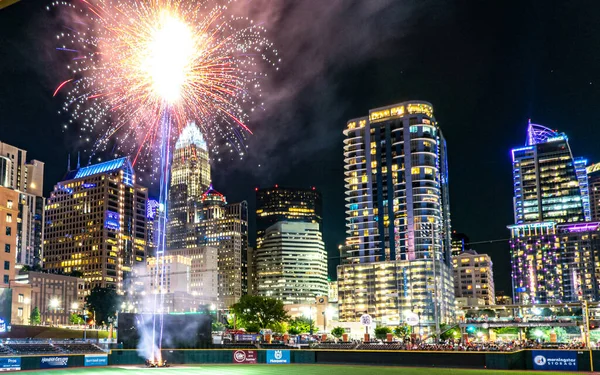 Fireworks Show Charlotte Skyline Post Baseball Game — Stock Photo, Image