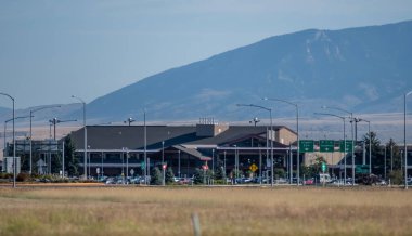 Bozeman Montana Havaalanı ve Rocky Dağları