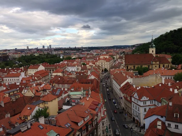 Prag, Bölüm 1
