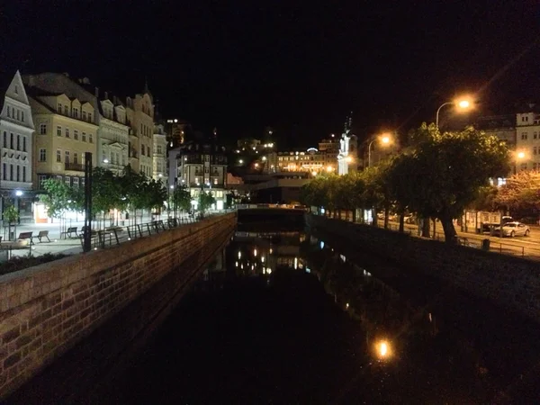 Карловы Вары ночью Karlovy Vary at night — ストック写真