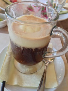 yiyecek ve içecekler