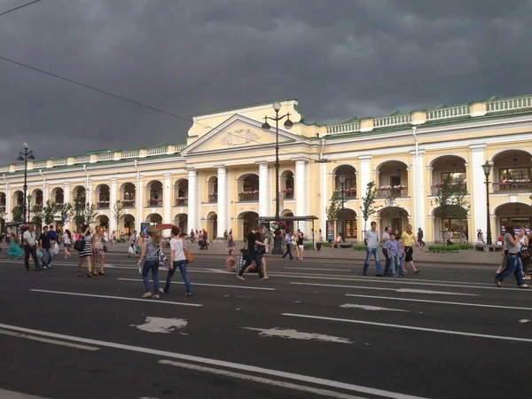 San Petersburgo, Rusia. Lugares de interés, calles, río, atardecer — Foto de Stock