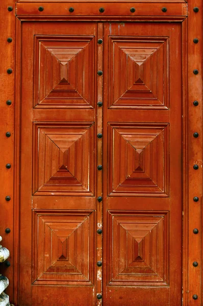รายละเอียดของประตูเก่า — ภาพถ่ายสต็อก