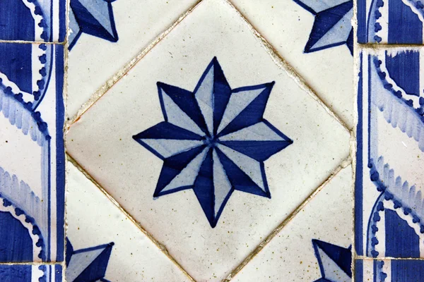 Detail van enkele typische Portugese tegels — Stockfoto