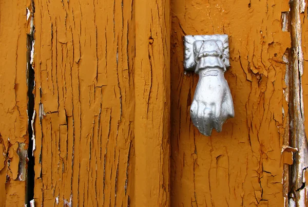 Detalhe de uma porta velha — Fotografia de Stock