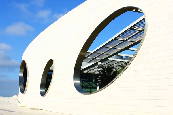 Detay, modern bir bina, lisbon, Portekiz — Stok fotoğraf