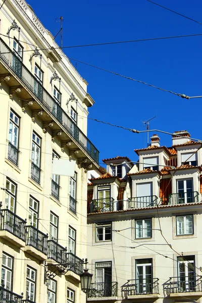 Detail sebuah bangunan tua di Lisbon, Portugal — Stok Foto