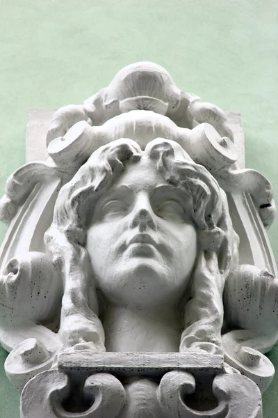 Staty av en kvinna — Stockfoto