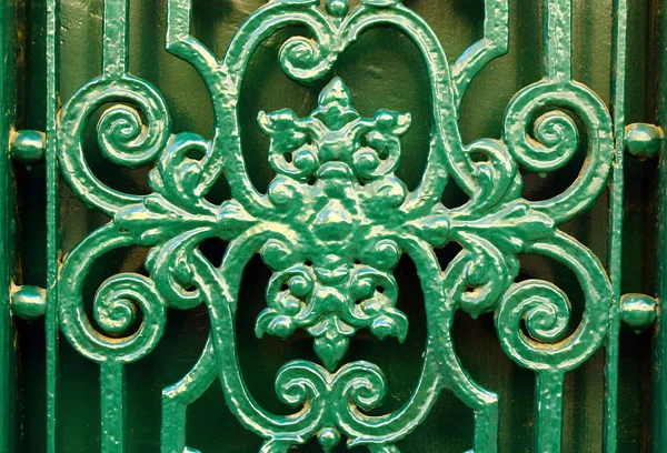 Detalle de una vieja puerta en Lisboa, Portugal — Foto de Stock