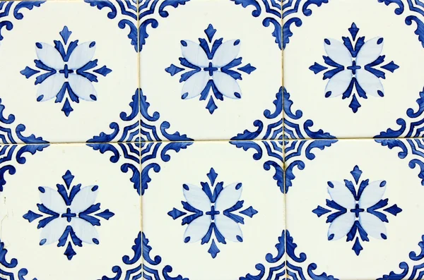 Detalhe de alguns azulejos típicos portugueses em Lisboa — Fotografia de Stock