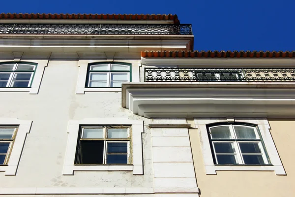 Деталь старого здания в Лиссабоне, Португалия — стоковое фото