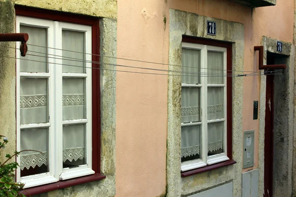 Dettaglio di un vecchio edificio a Lisbona, Portogallo — Foto Stock