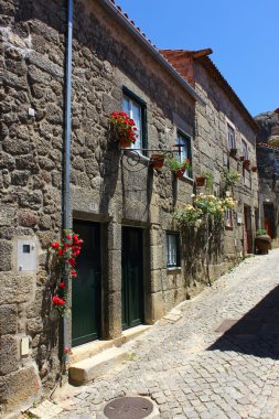 Monsanto, Portekiz ortaçağ köyü