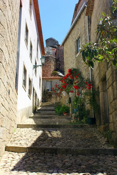 Средневековая деревня Монсанто, Португалия — стоковое фото