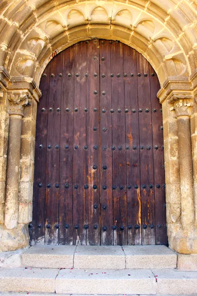 Detail van een deur alcantara, Spanje — Stockfoto