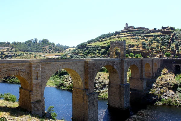 Alcantara Roman Bridge, Alcantara, Espanha — Fotografia de Stock