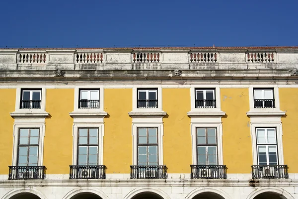 Edificios cuadrados de comercio, Lisboa, Portugal —  Fotos de Stock