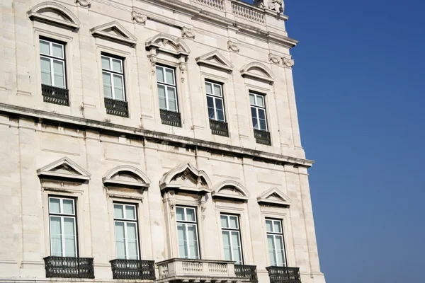 Edificios cuadrados de comercio, Lisboa, Portugal — Foto de Stock