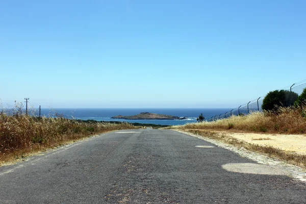 Road to Pessegueiro island, Porto Covo, Portugal — Stock Photo, Image