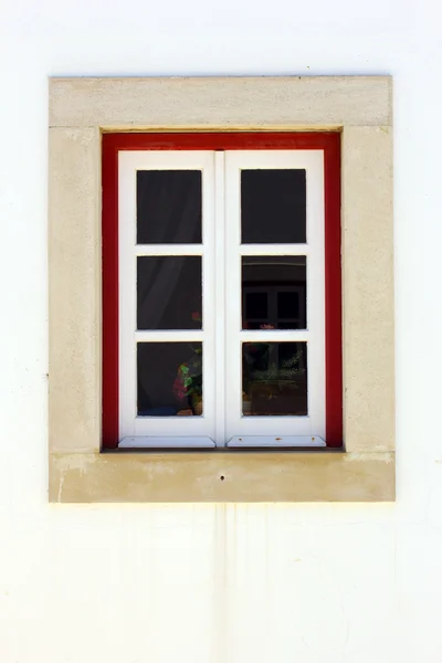 Detail van een venster, porto covo, portugal — Stockfoto