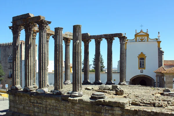 葡萄牙埃武拉罗马神庙 — 图库照片