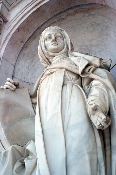 Saint mary statua, Lizbona, Portugalia — Zdjęcie stockowe