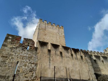 Portekiz 'in başkenti Lizbon' daki Berberi şatosu.