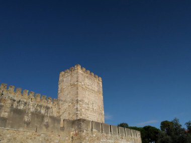 Portekiz 'in başkenti Lizbon' daki Berberi şatosu.