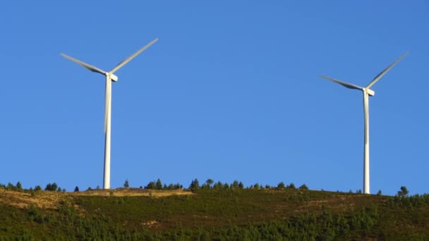 Portugal Wind Turbine Eolic Moving Lousa Portuguese Mountain Range – Stock-video