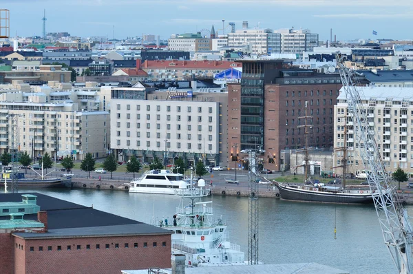 Schepen in de haven van helsinki — Stockfoto