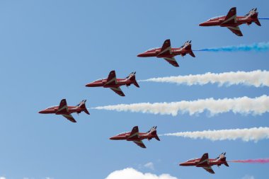 T1 jet uçağı air Show Şahin