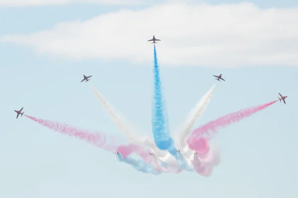 Aviones a reacción Hawk T1 en exhibición aérea —  Fotos de Stock